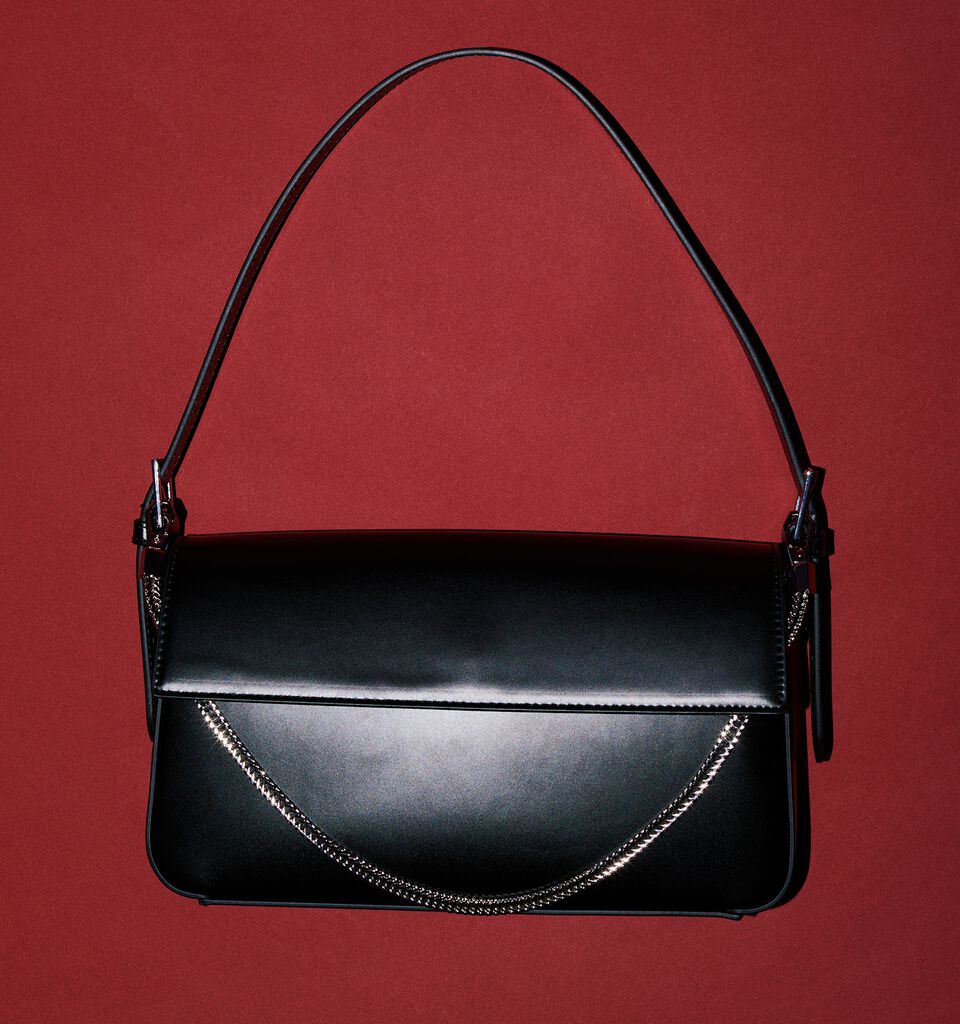 Shoulder bag with chain - null - Black | Sisley image number 1
